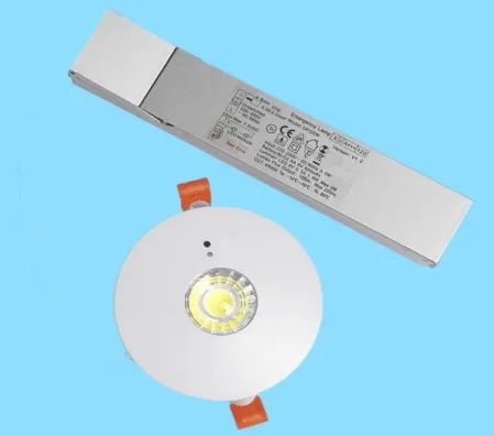 لوحة أدناه ضوء LED الهلع الطارئ الهروب إشارة الخروج ضوء IP65 بطارية احتياطي قابل لإعادة الشحن المدرسة العامة المستشفى أبيض 10