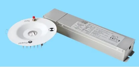 ضوء هبوط علامة خروج طوارئ الذعر 3 ساعات IP65 بطارية تسوق ورشة عمل مركز تسوق 6