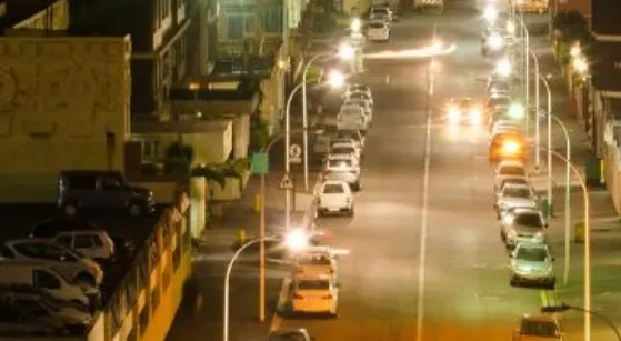 ضوء حديقة الشارع LED ألومنيوم. عمود مقاوم للماء سريع التركيب فضي ممر ساحة طريق جدار 1